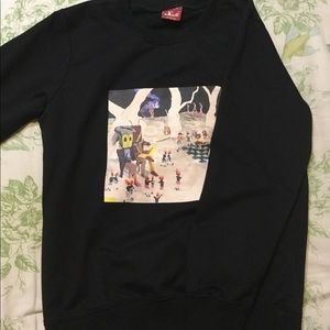 Black long sleeve shirt